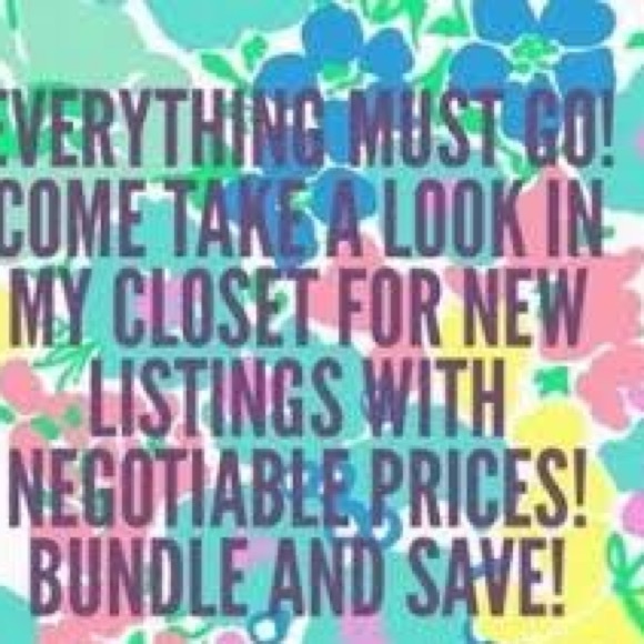 Closet CLOSING! ALL BUNDLES ARE NEGOTIABLE! Bundles are two items minimum:) - Picture 3 of 4